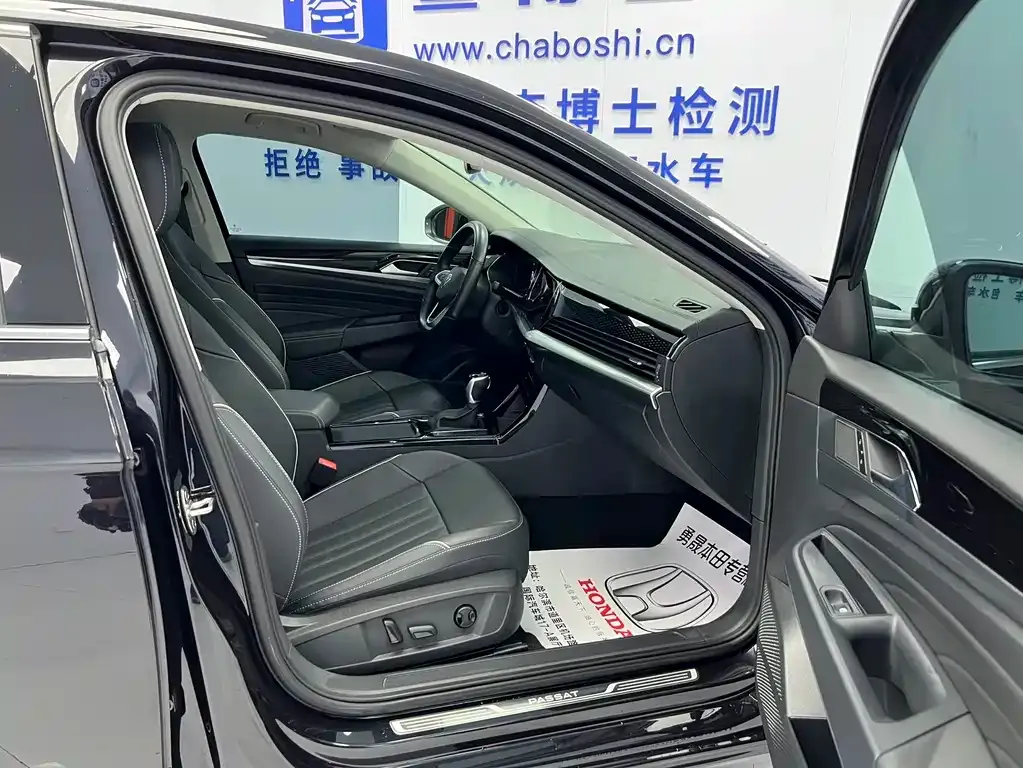 Volkswagen Passat — фото 5