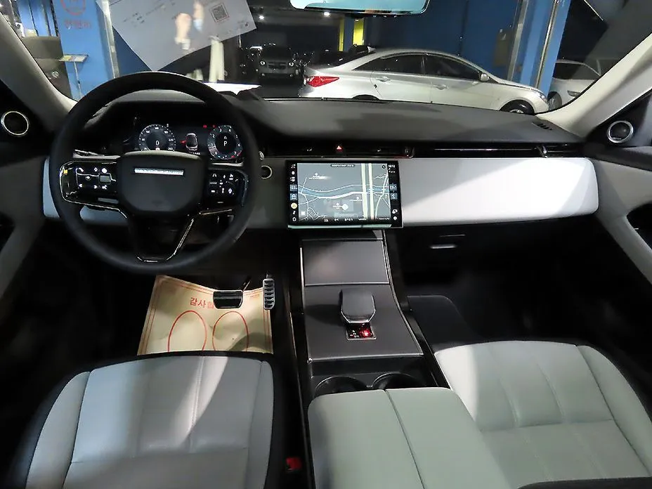 Land Rover Range Rover Evoque — фото 7
