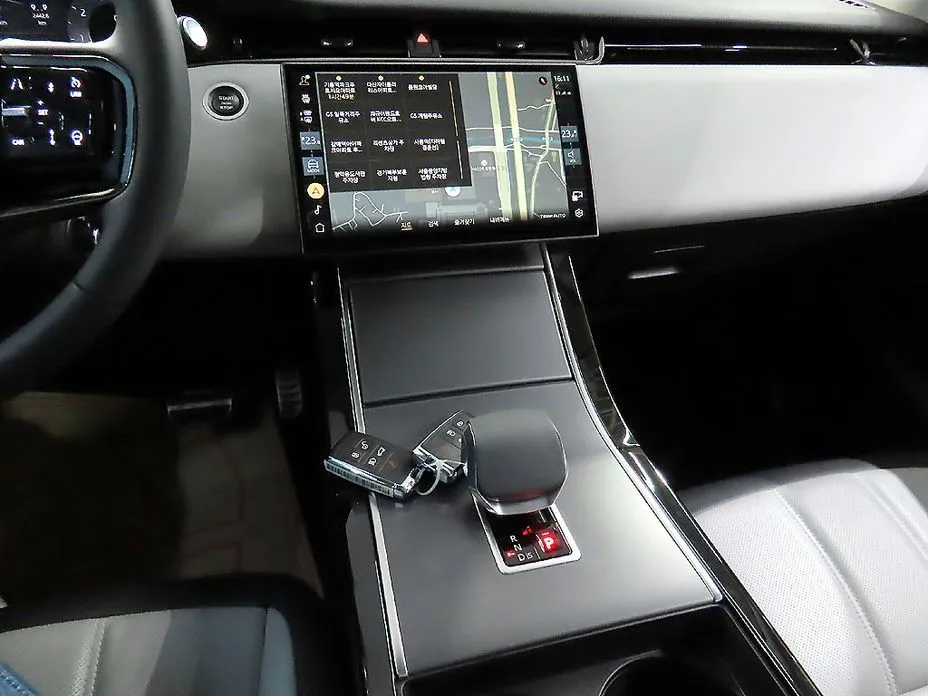 Land Rover Range Rover Evoque — фото 9