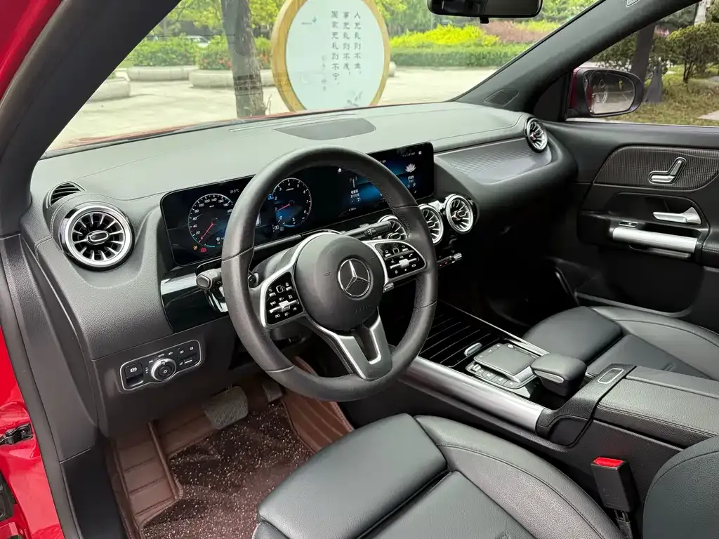 Mercedes-Benz GLA — фото 6