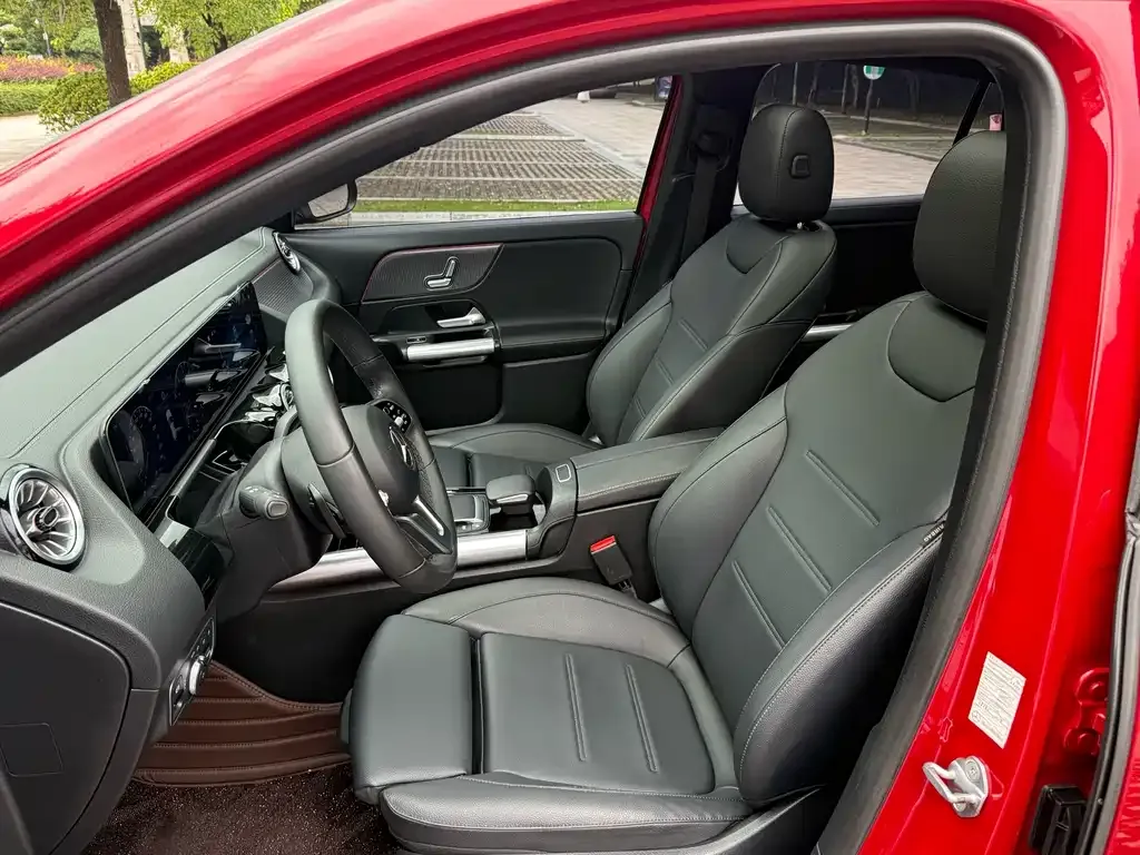 Mercedes-Benz GLA — фото 10