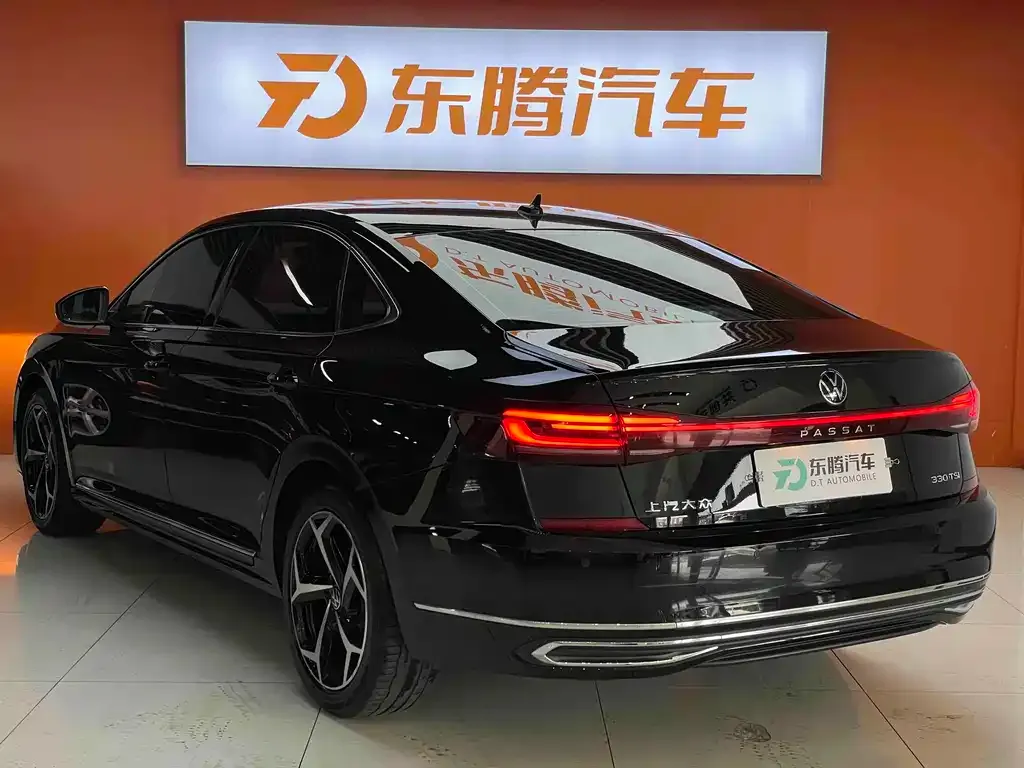 Volkswagen Passat — фото 3