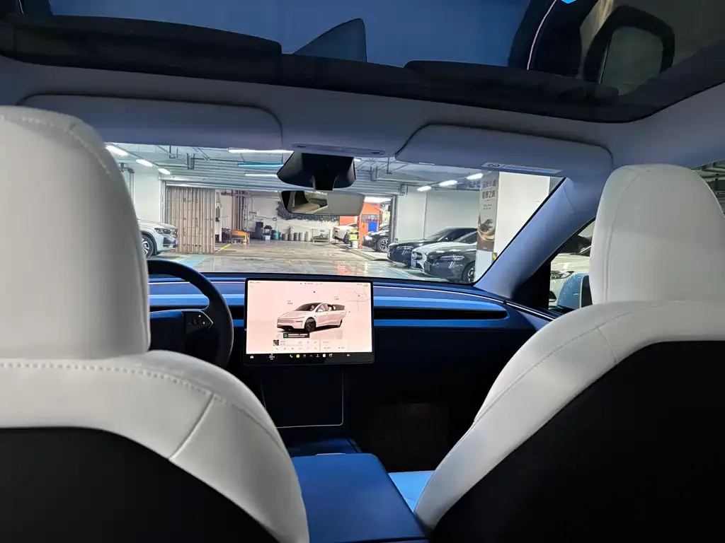Tesla Model Y — фото 2