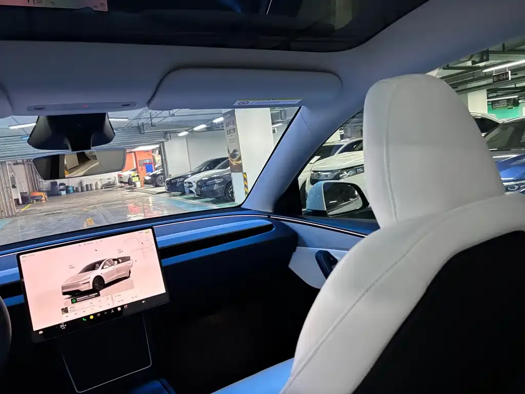 Tesla Model Y — фото 9