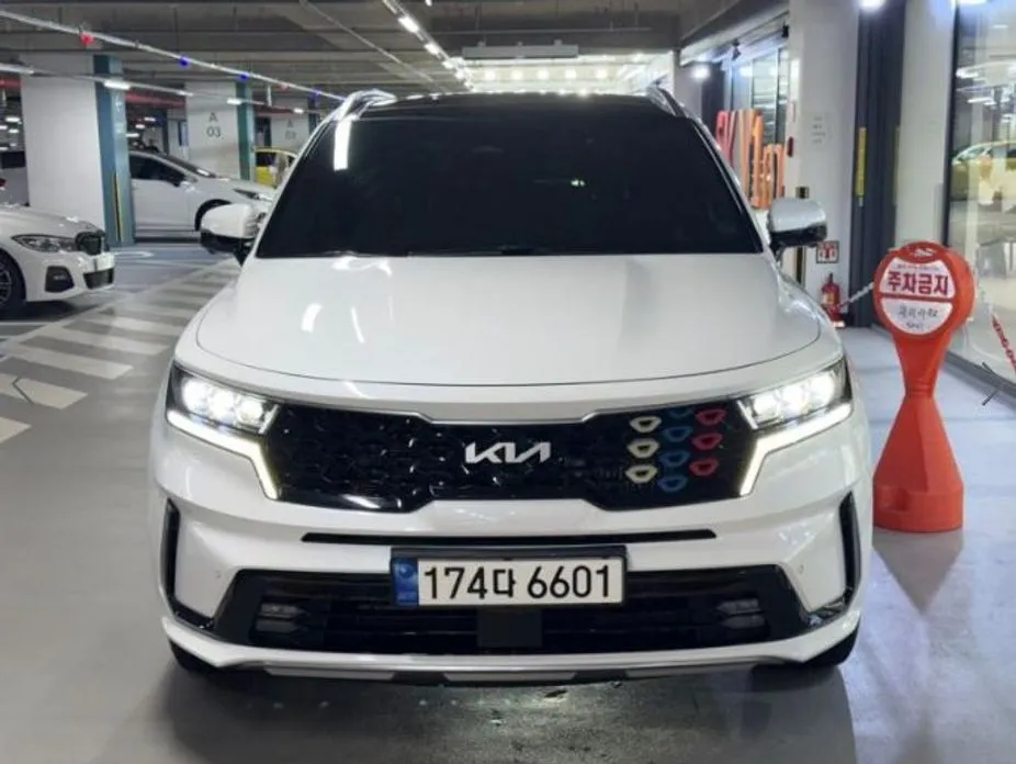 Kia Sorento — фото 1