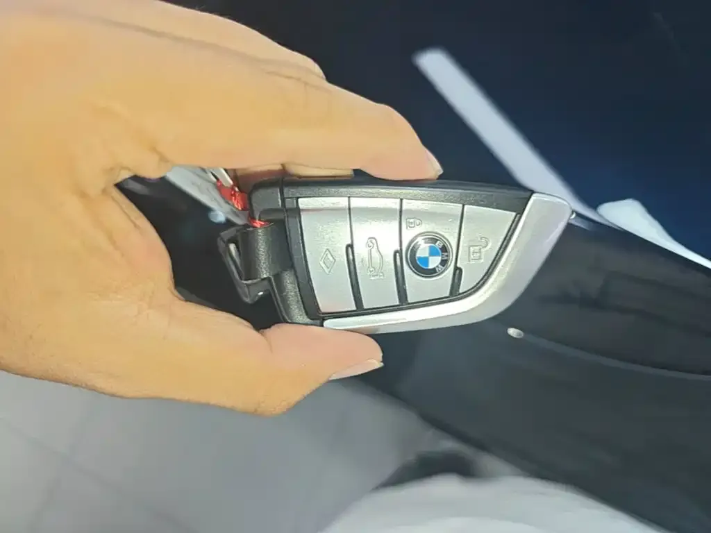BMW 5 Series — фото 2