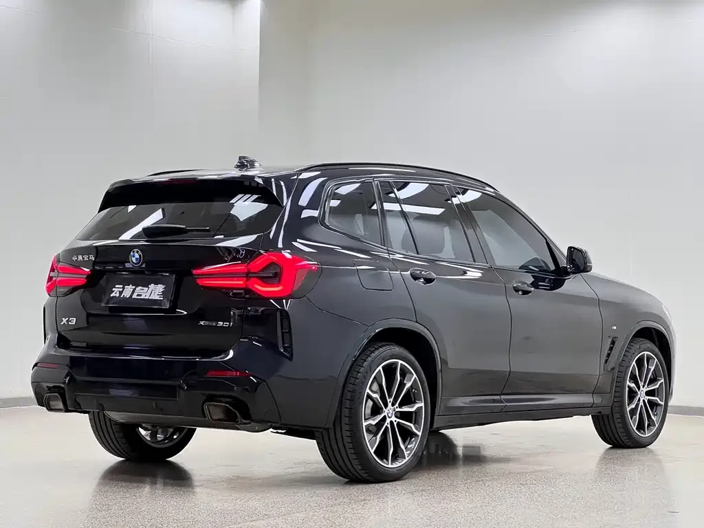 BMW X3 — фото 10