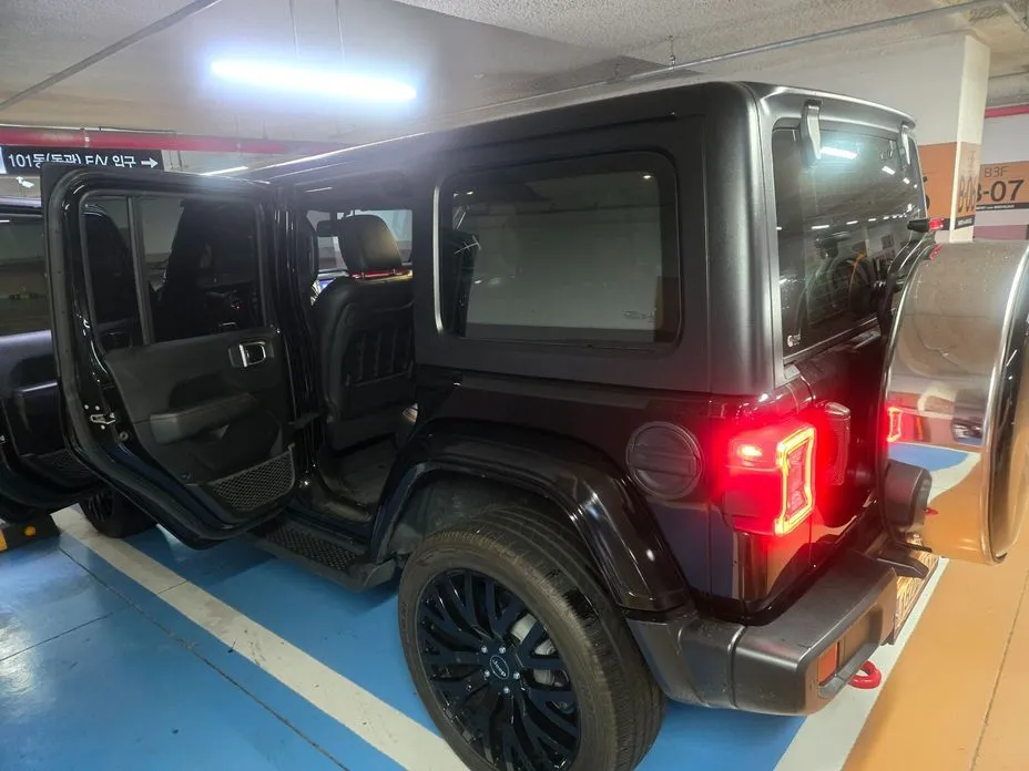 Jeep Wrangler 2021 из KR, фото 9