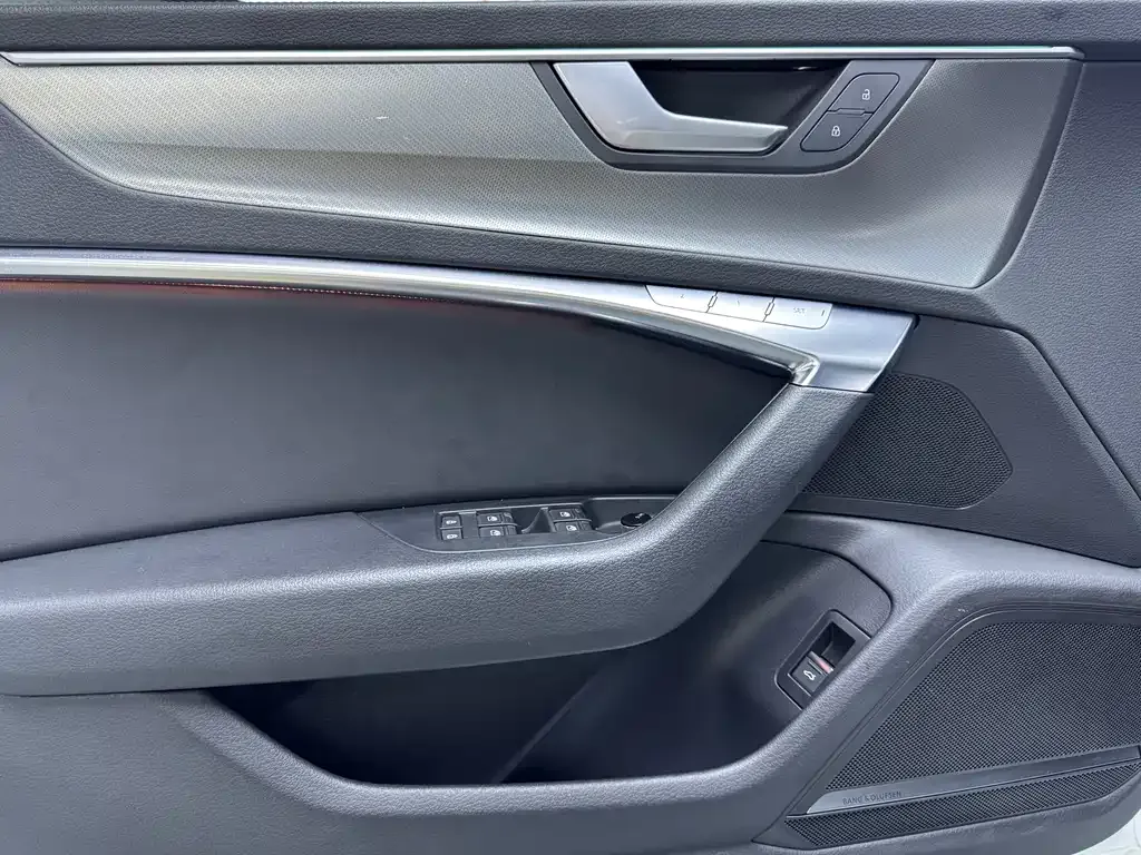 Audi A7 2021 из CN, фото 6