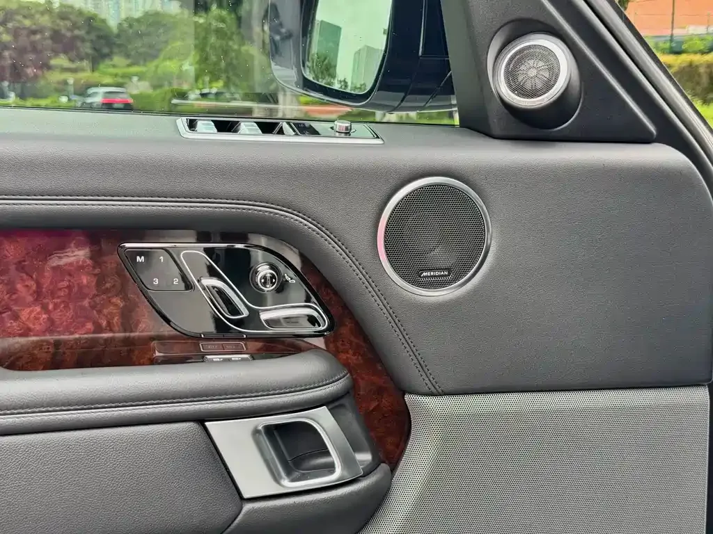Land Rover Range Rover 2021 из CN, фото 8
