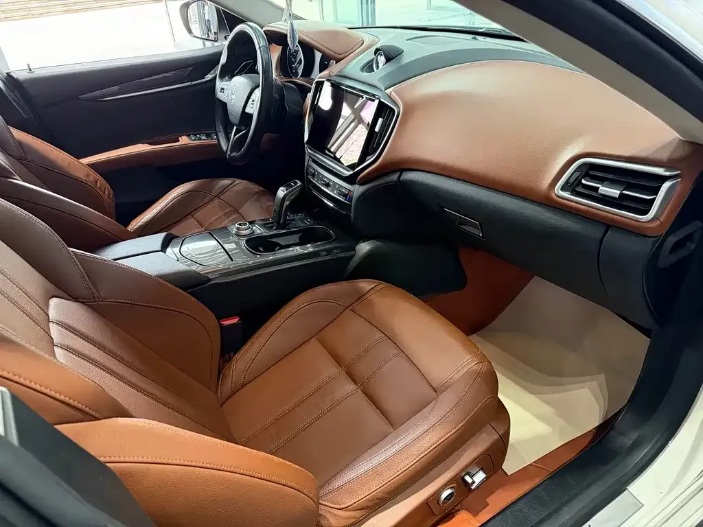 Maserati Ghibli — фото 6