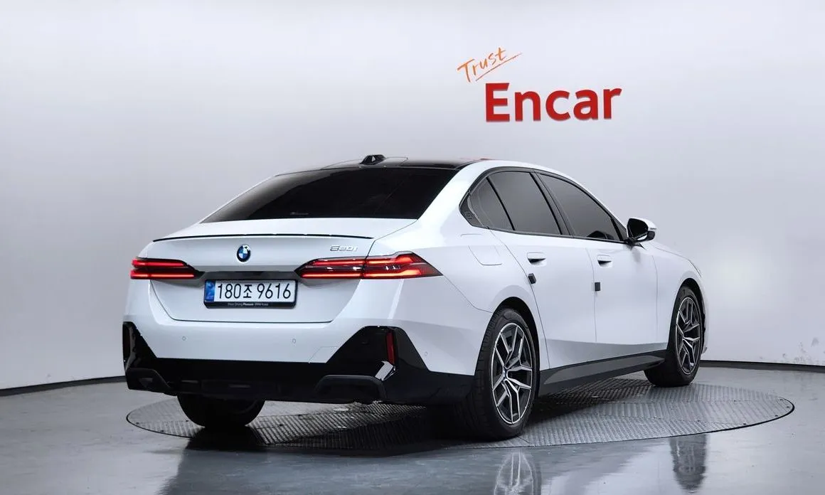 BMW 5-Series 2026 из KR, фото 3