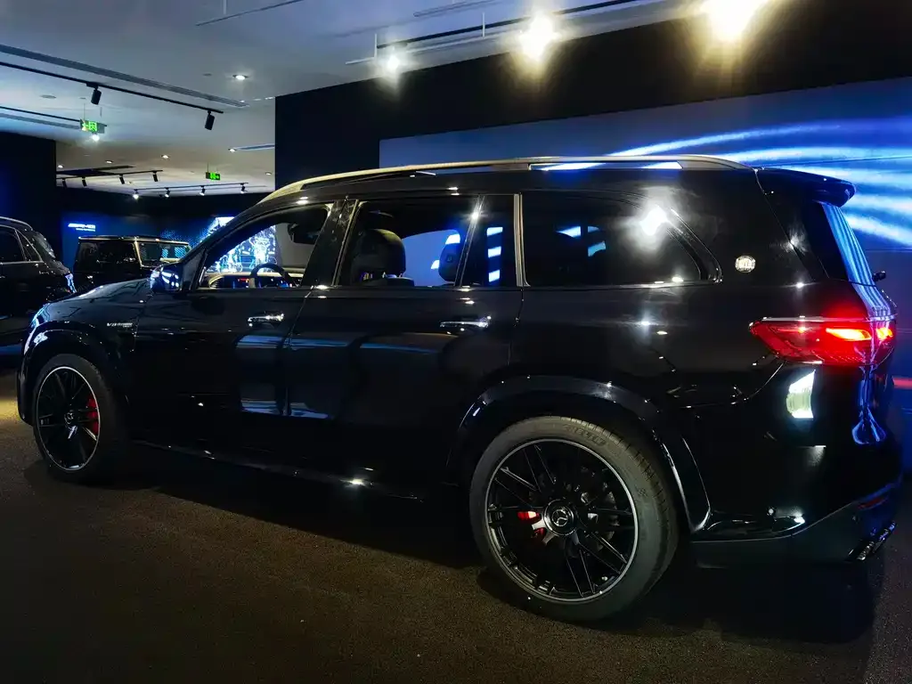Mercedes-Benz GLS AMG — фото 8
