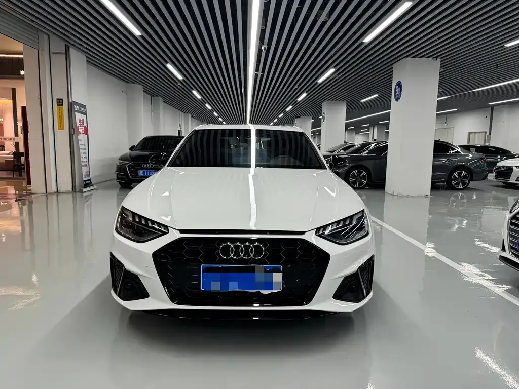 Audi A4L 2024 из CN, фото 9