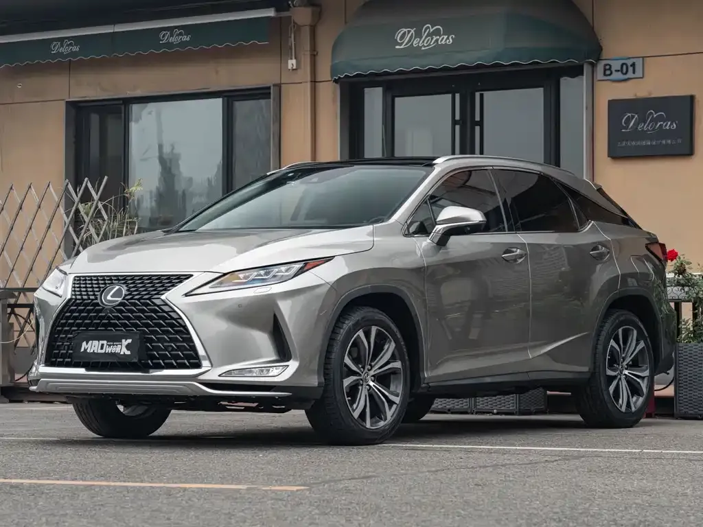 Lexus RX — фото 1