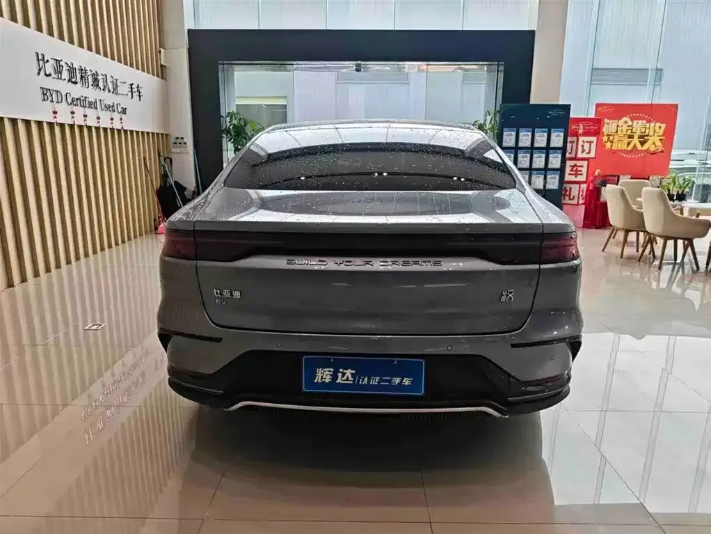 BYD Han — фото 4