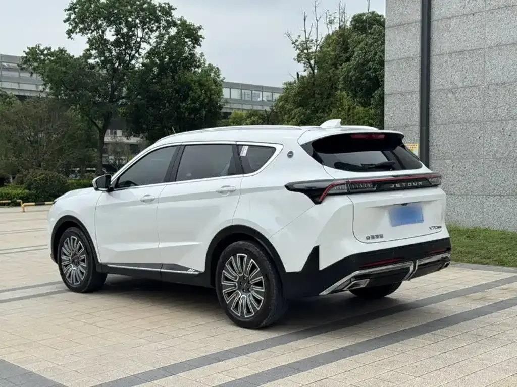 Jetour X70 PLUS — фото 10