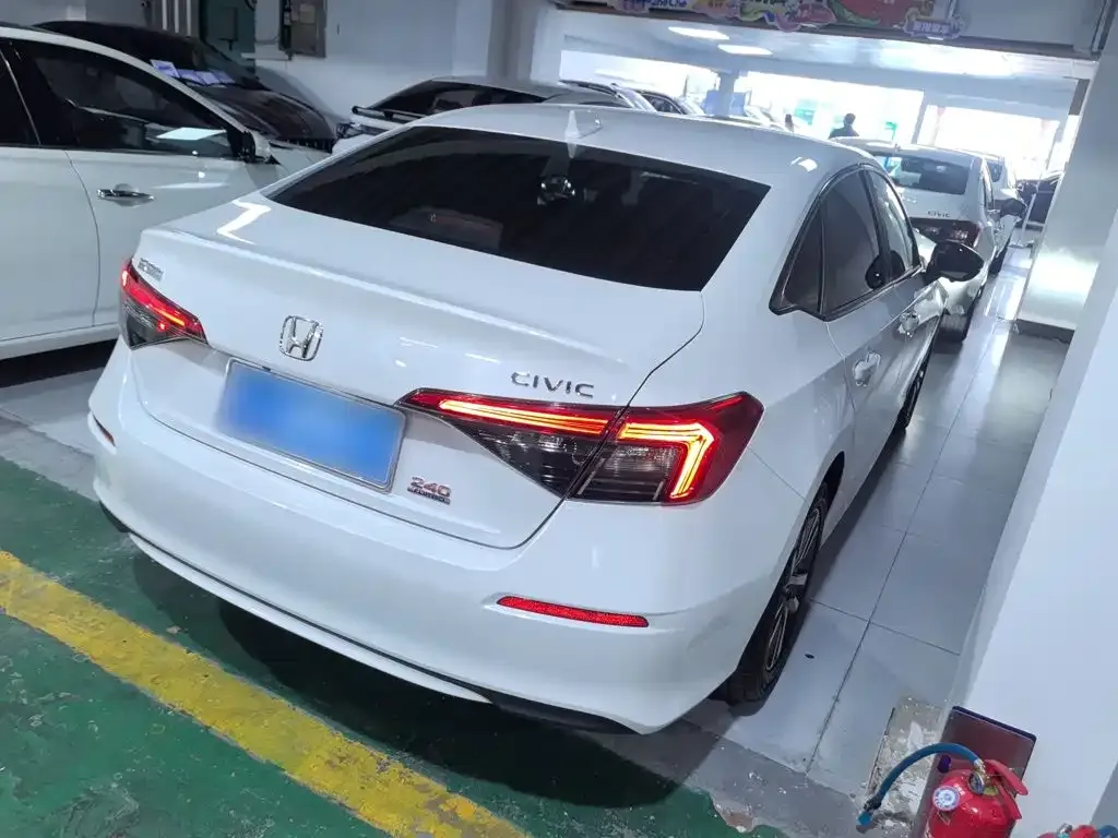 Honda Civic — фото 8