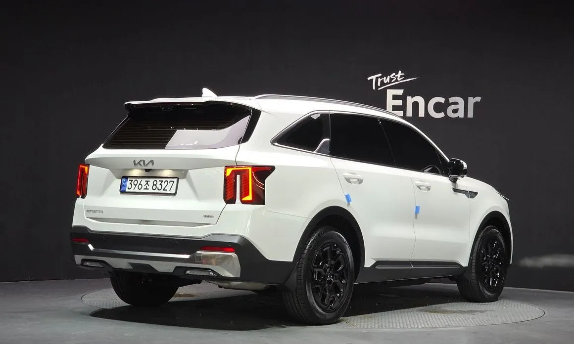 Kia Sorento — фото 6