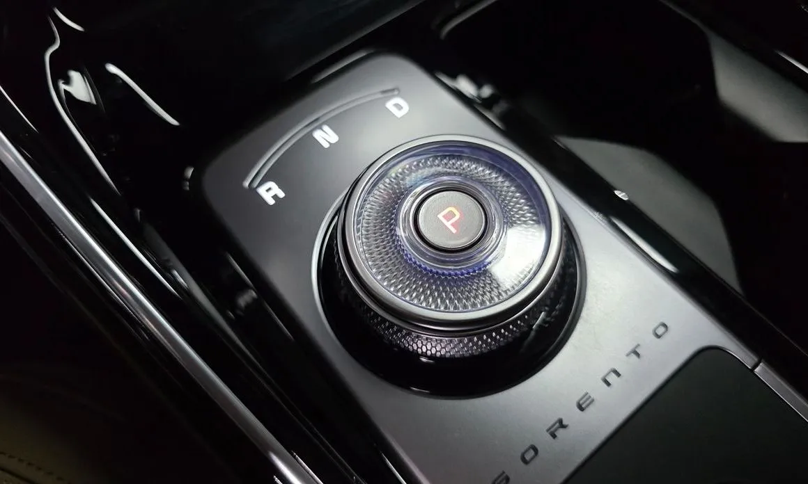 Kia Sorento — фото 3