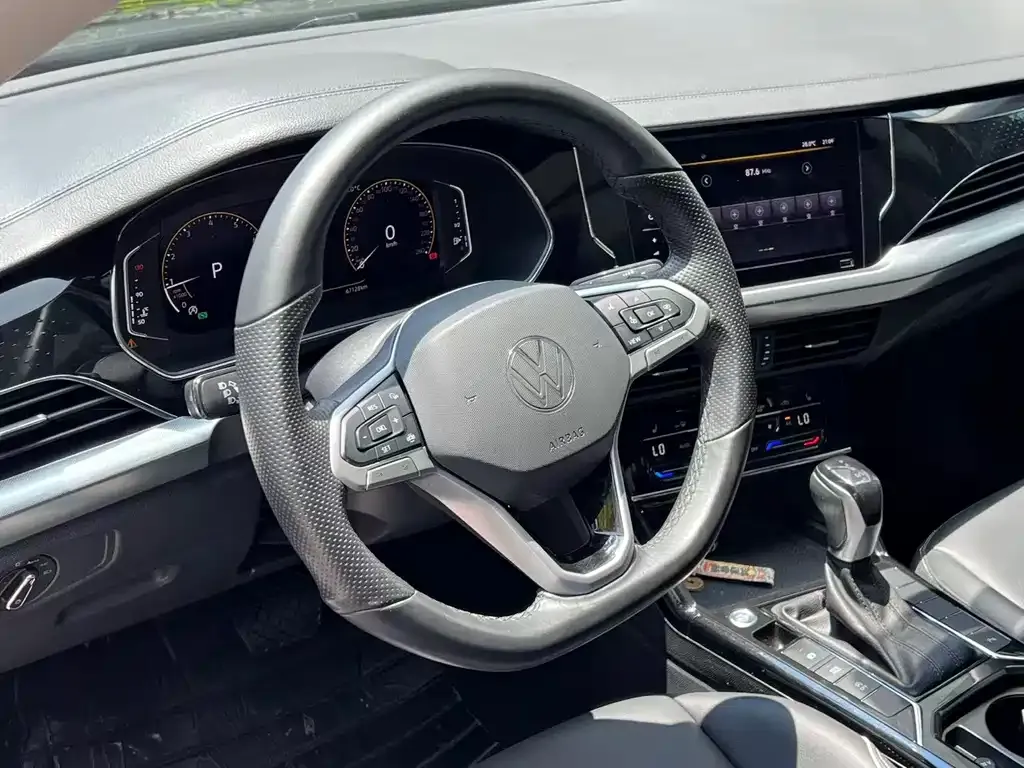 Volkswagen Passat — фото 4