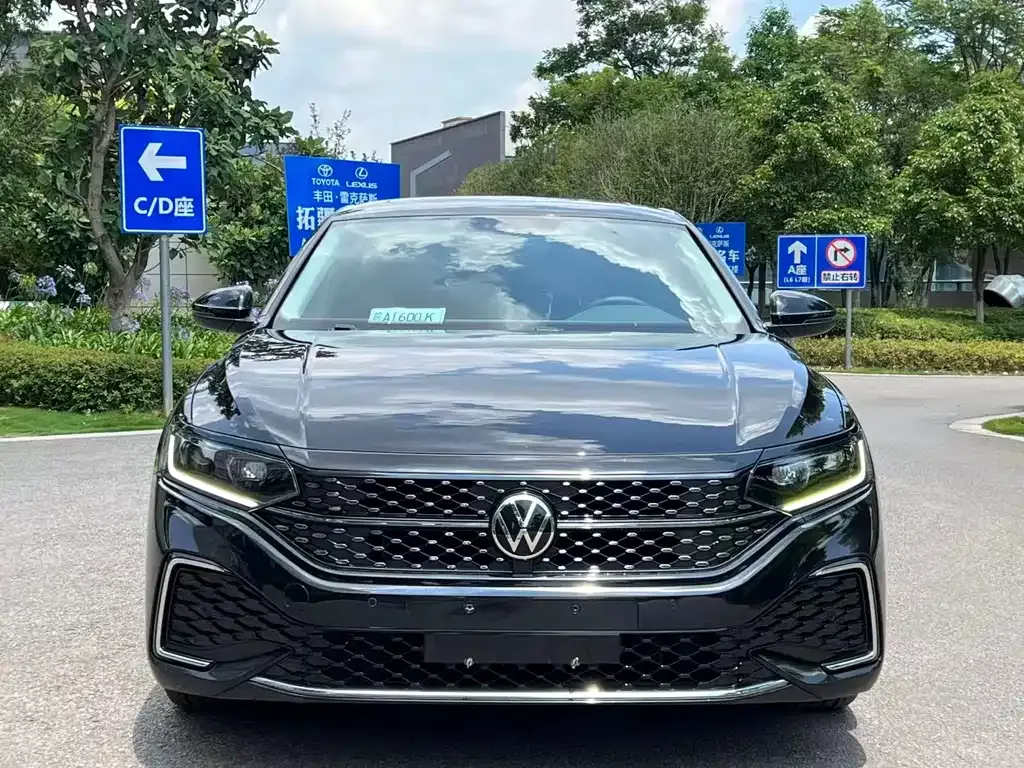 Volkswagen Passat — фото 7