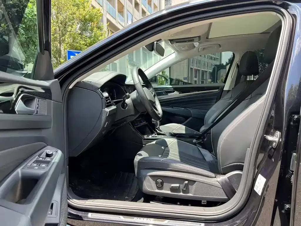 Volkswagen Passat — фото 2
