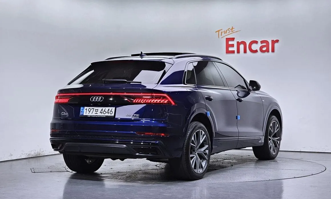 Audi Q8 — фото 4