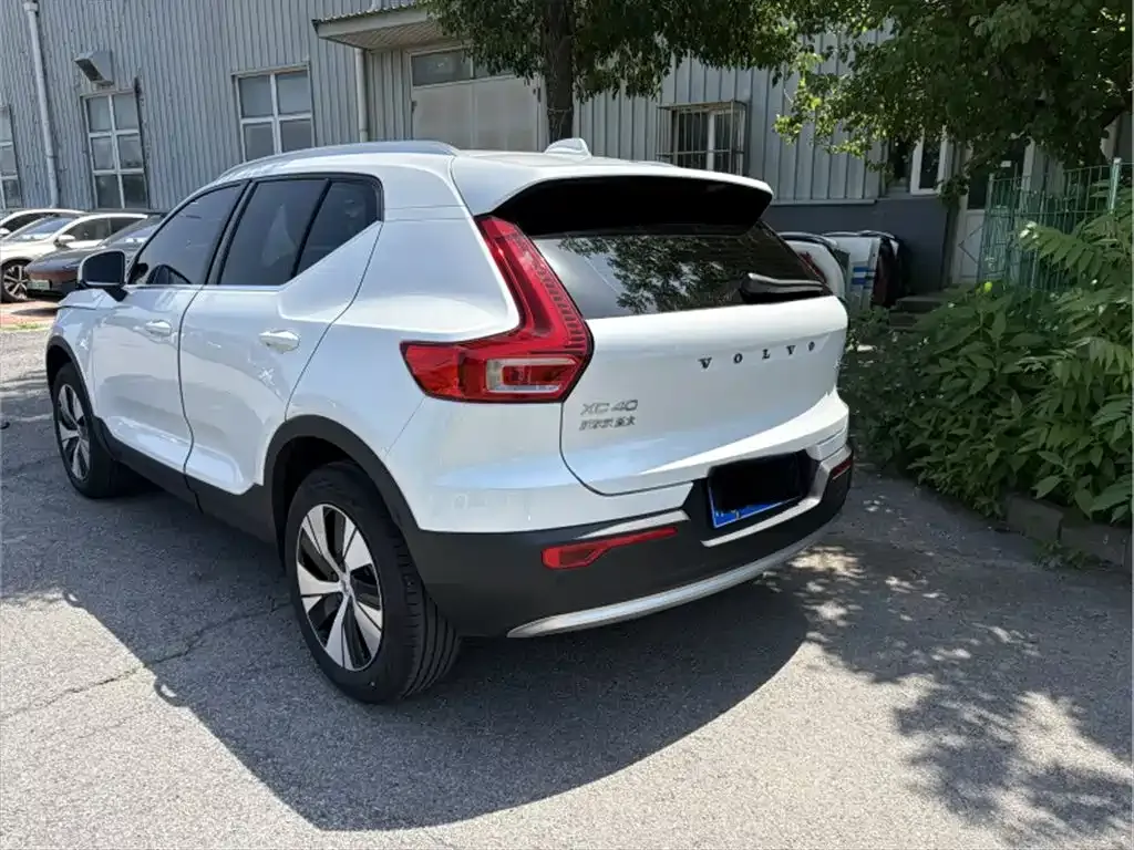 Volvo XC40 2023 из CN, фото 4