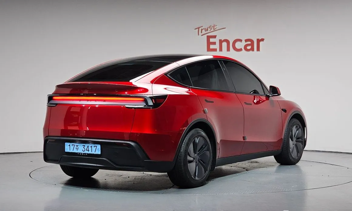 Tesla Model Y — фото 2