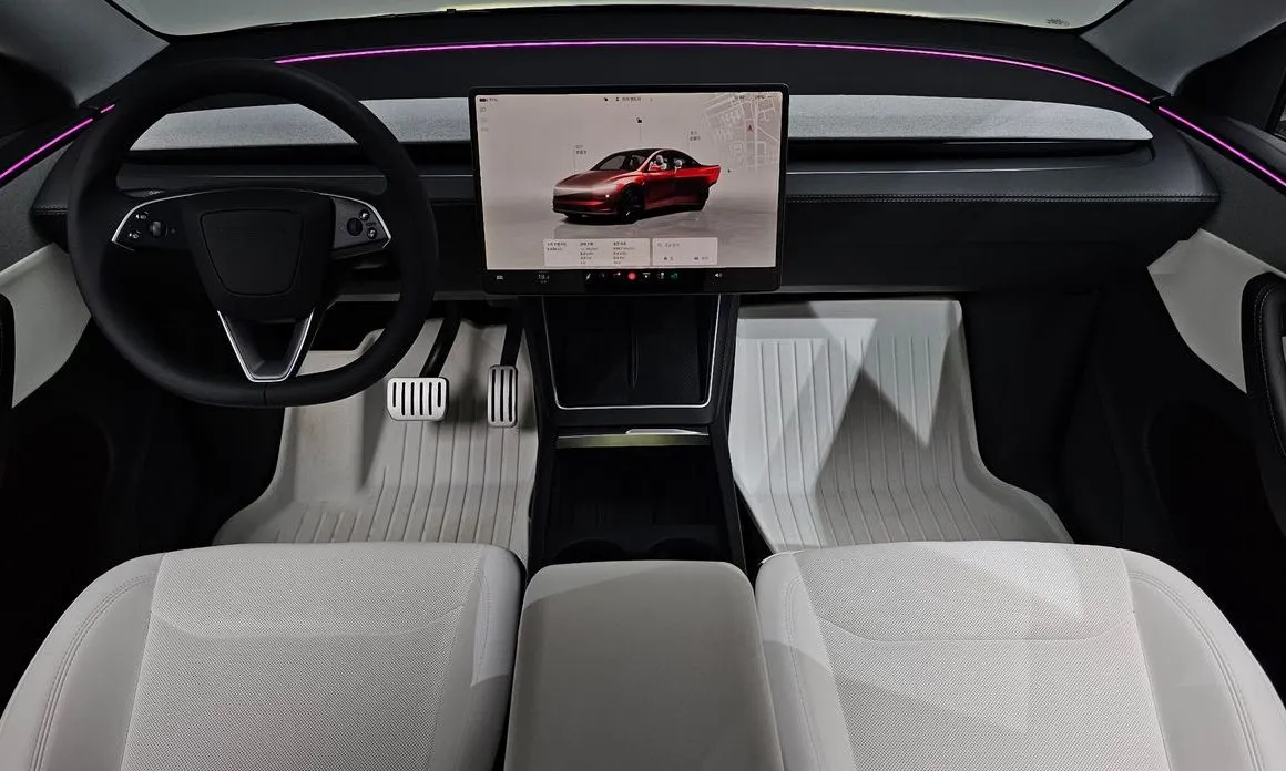 Tesla Model Y — фото 10