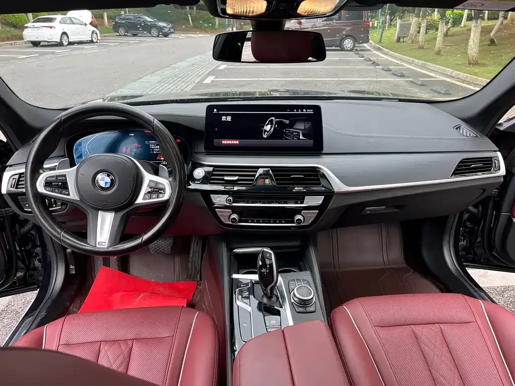 BMW 5 Series — фото 2