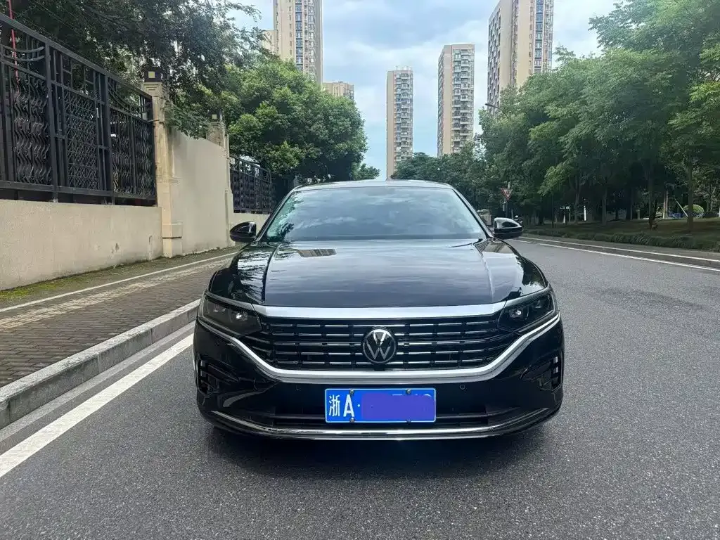 Volkswagen Passat — фото 6