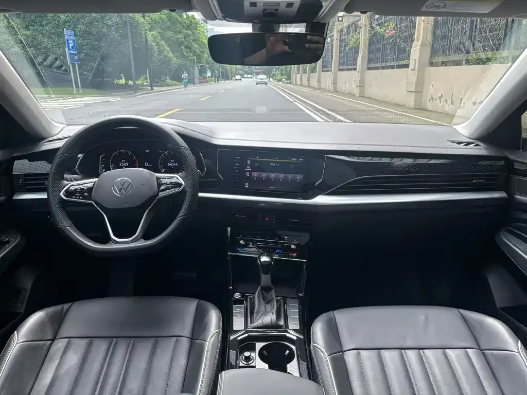 Volkswagen Passat — фото 2