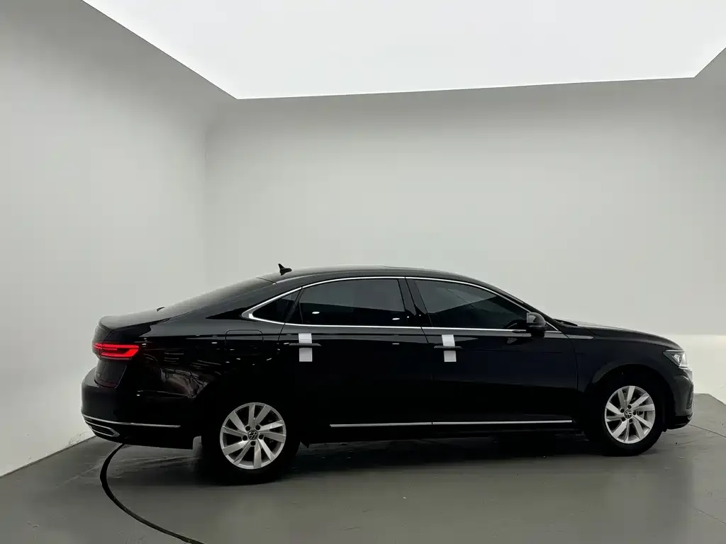 Volkswagen Passat — фото 5