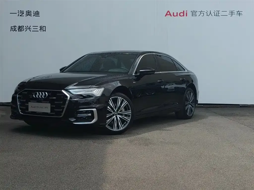 Audi A6L — фото 1