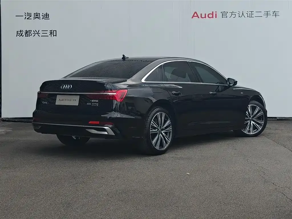 Audi A6L — фото 2