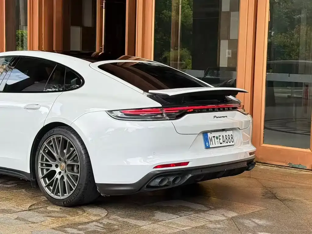 Porsche Panamera — фото 5