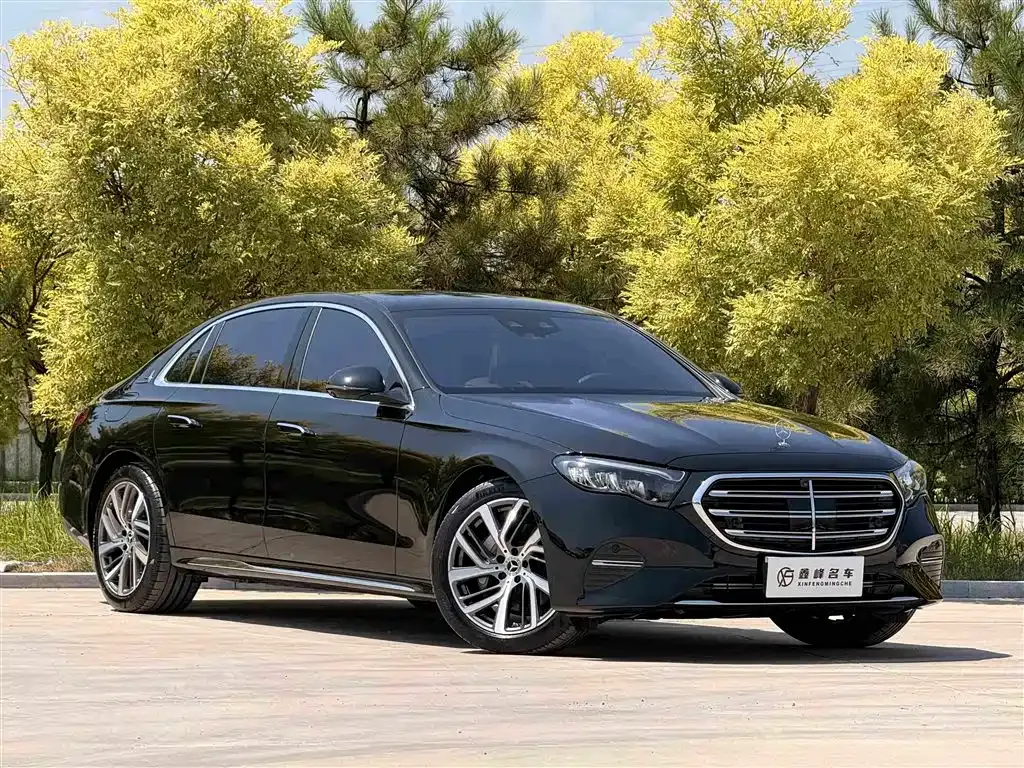 Mercedes-Benz E-Class — фото 10