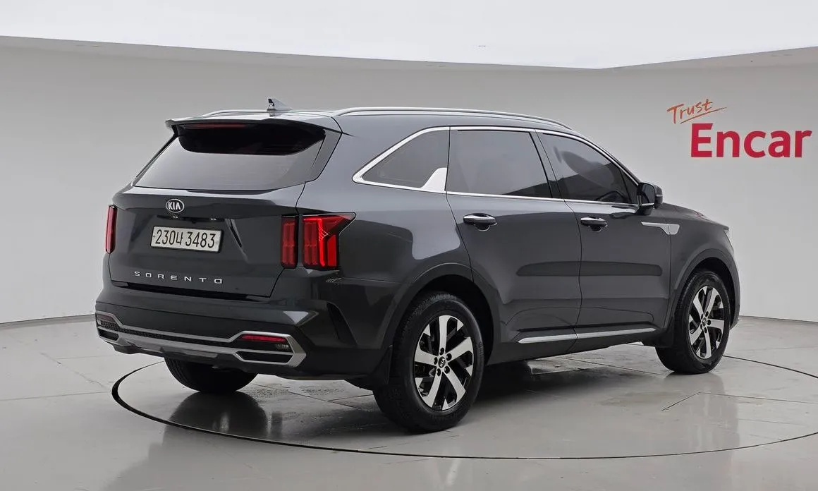 Kia Sorento — фото 6