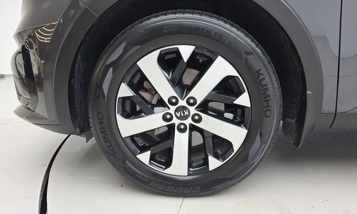 Kia Sorento — фото 5