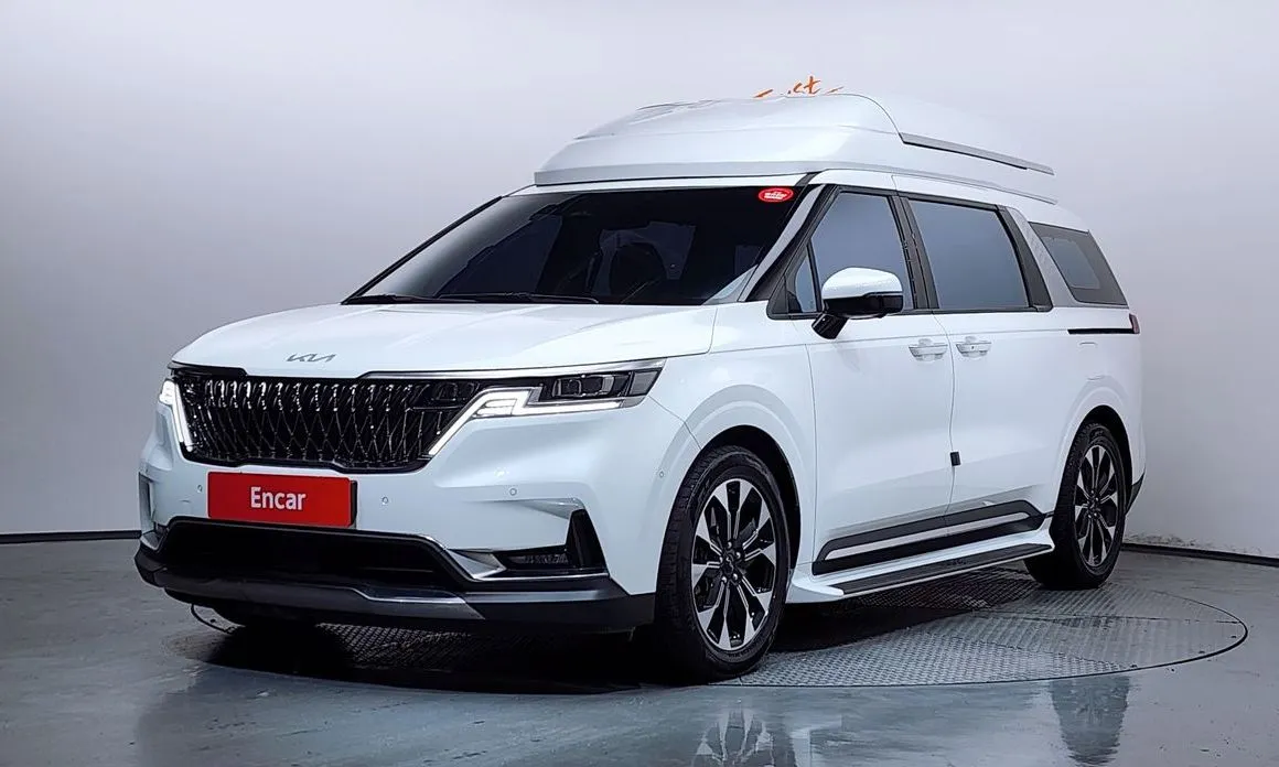 Kia Carnival — фото 1