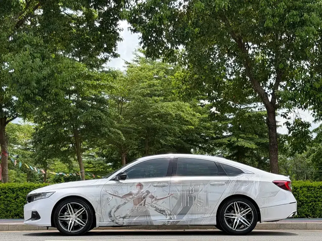 Honda Accord — фото 10
