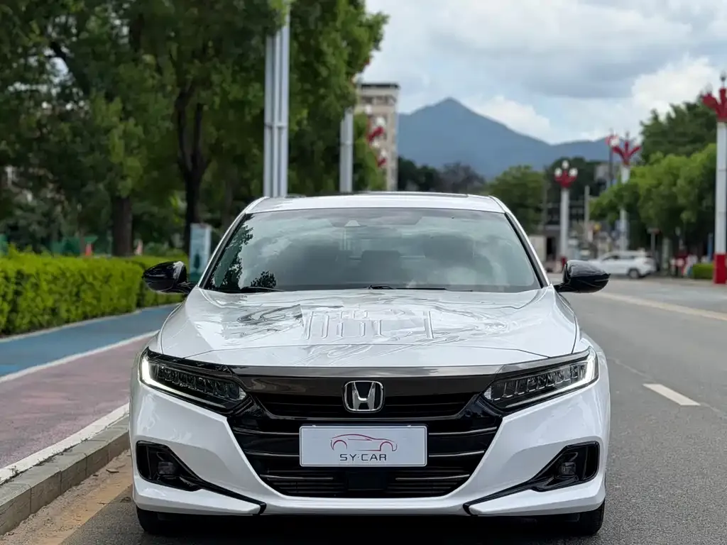 Honda Accord — фото 6