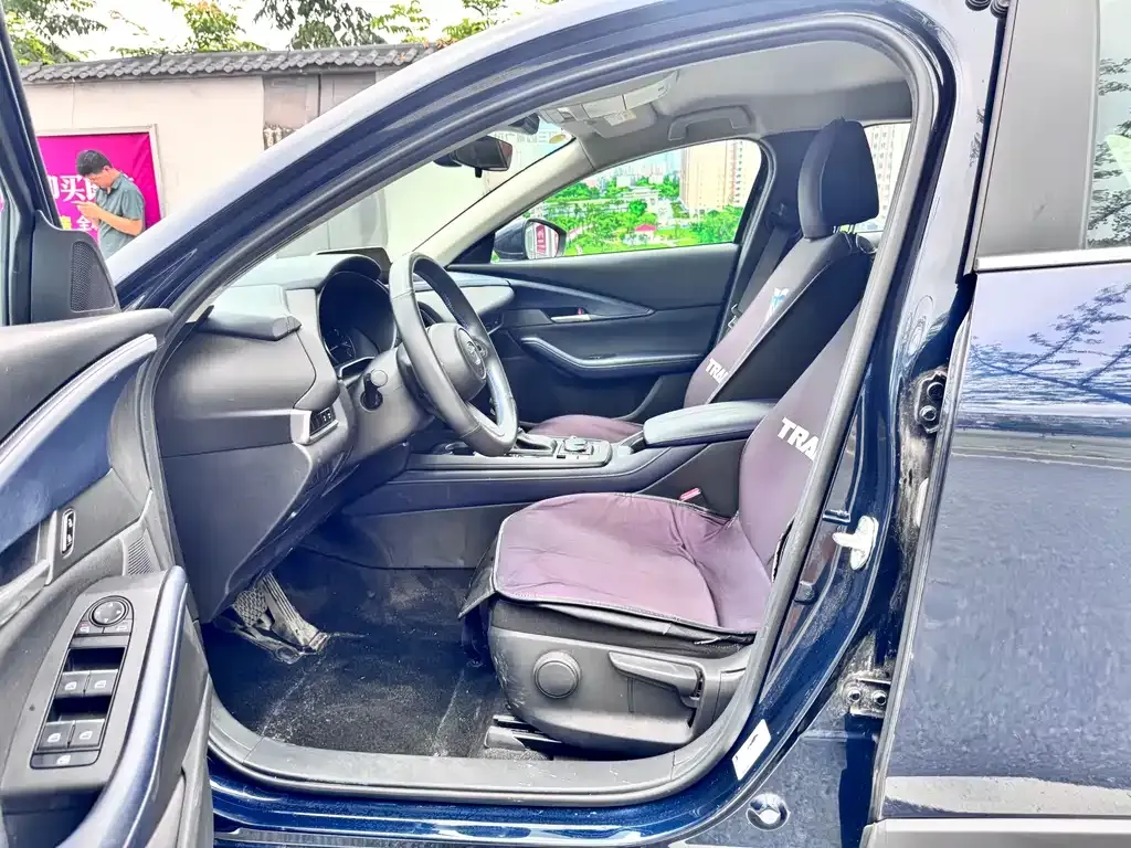 Mazda CX-30 2022 из CN, фото 5