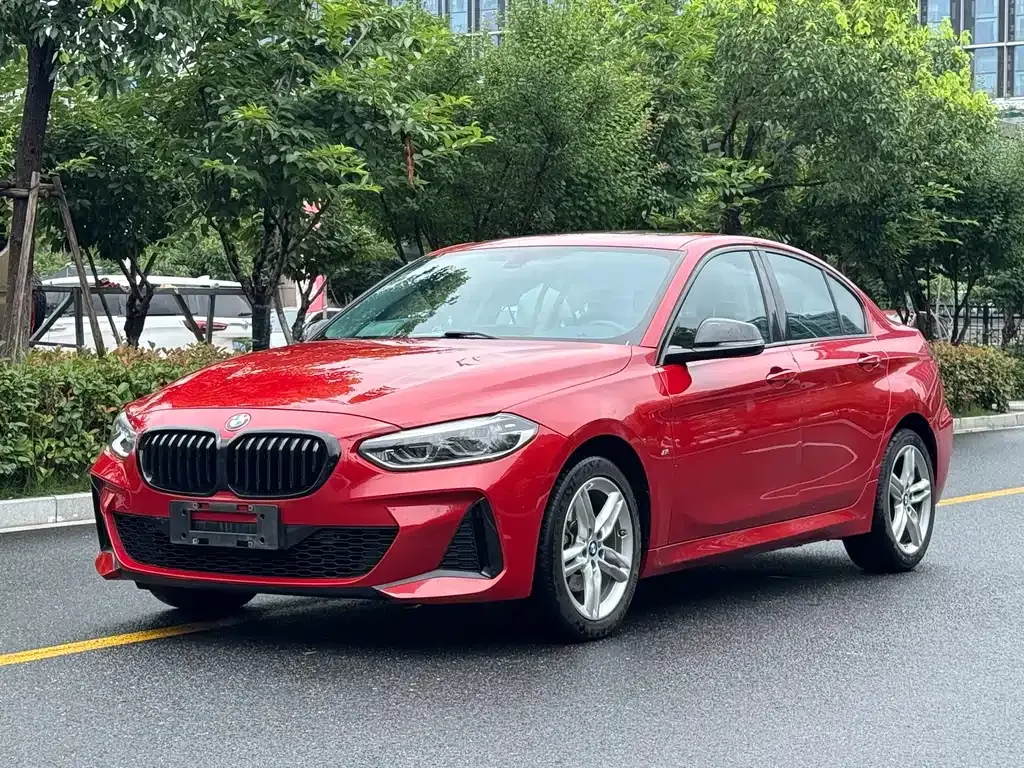 BMW 1 Series — фото 1