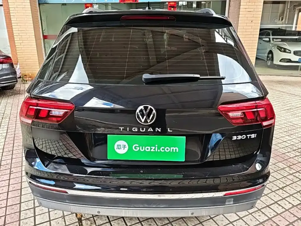 Volkswagen Tiguan L — фото 8