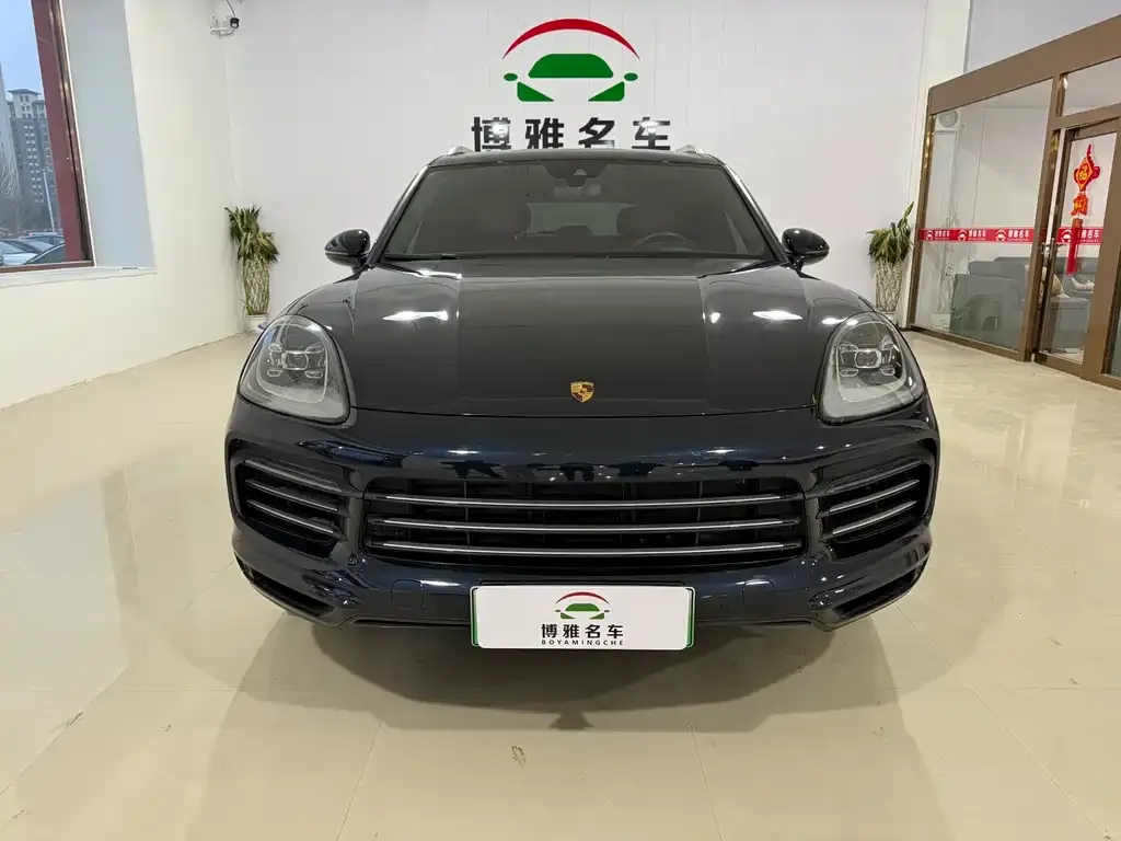 Porsche Cayenne Hybrid — фото 1