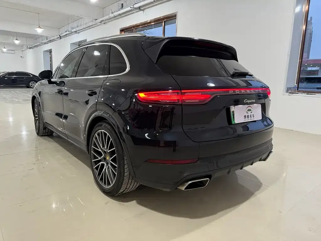 Porsche Cayenne Hybrid — фото 4