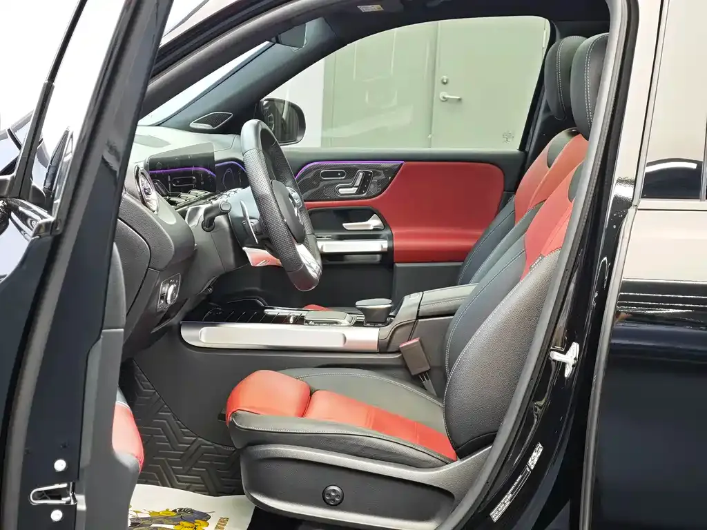 Mercedes-Benz GLB AMG — фото 4